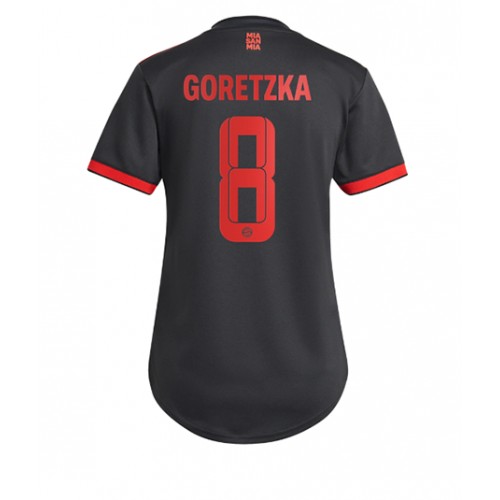 Dres Bayern Munich Leon Goretzka #8 Rezervni za Žensko 2022-23 Kratak Rukav